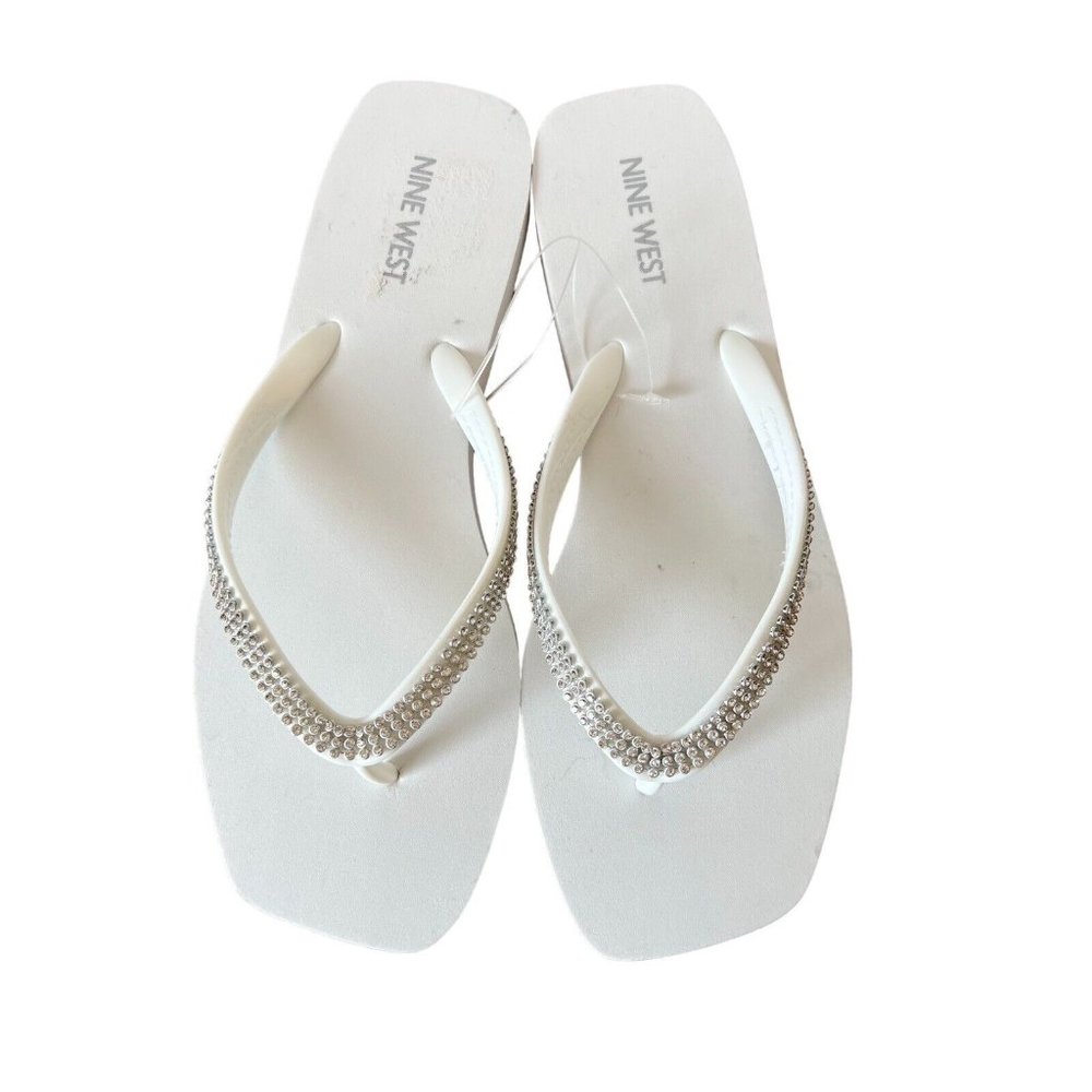 Nine West Flip Flops Thongs With Crystal Flat White Sandals US 10 M NEW!
